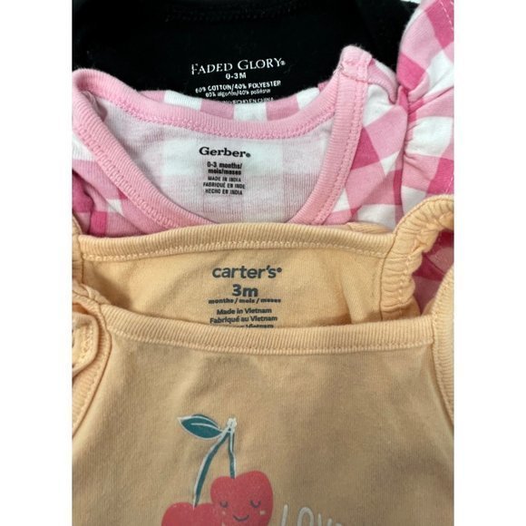 Baby Clothes - Lot of 8 pieces -3 outfits & 2 pants - Size 0-3 & 3 Months. - Picture 7 of 8